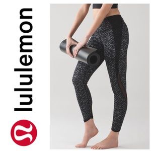 Lululemon Featherlight Tight- Iridescent Multi Black (Size 4)